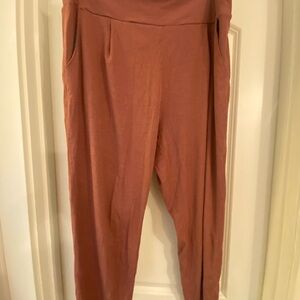 Women's Vuori ribbed joggers size XL